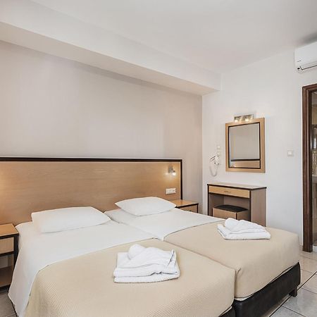Theofilos City Hotel La Canea Exterior foto