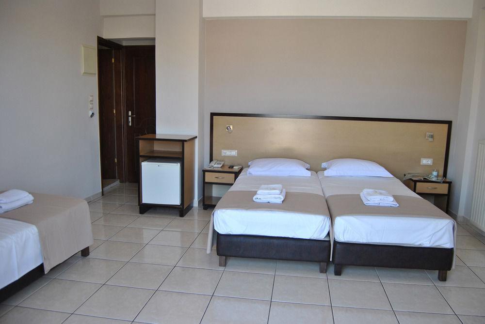 Theofilos City Hotel La Canea Exterior foto