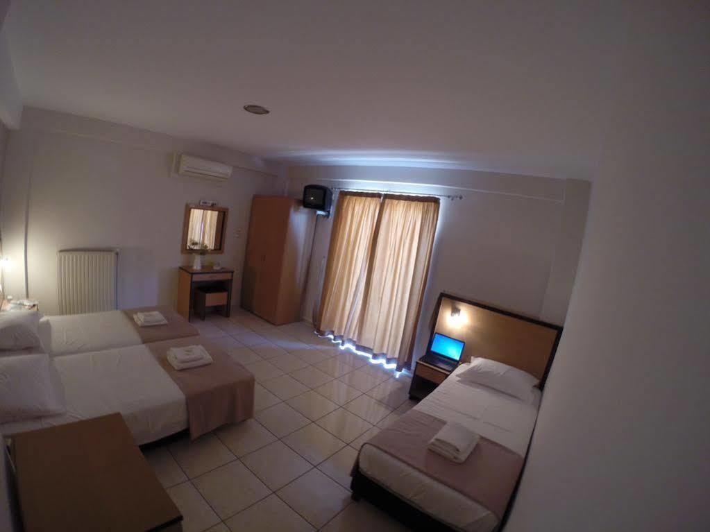 Theofilos City Hotel La Canea Exterior foto